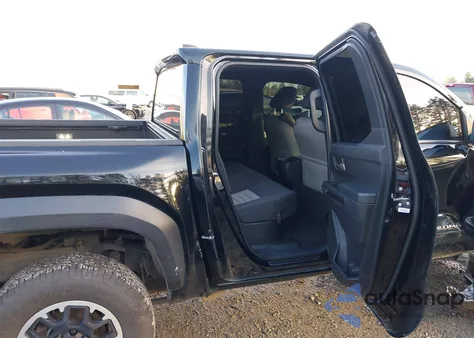 2024 Toyota Tacoma Trd Off Road z USA, uszkodzony, nr VIN 3TYLE5JN2RT023798